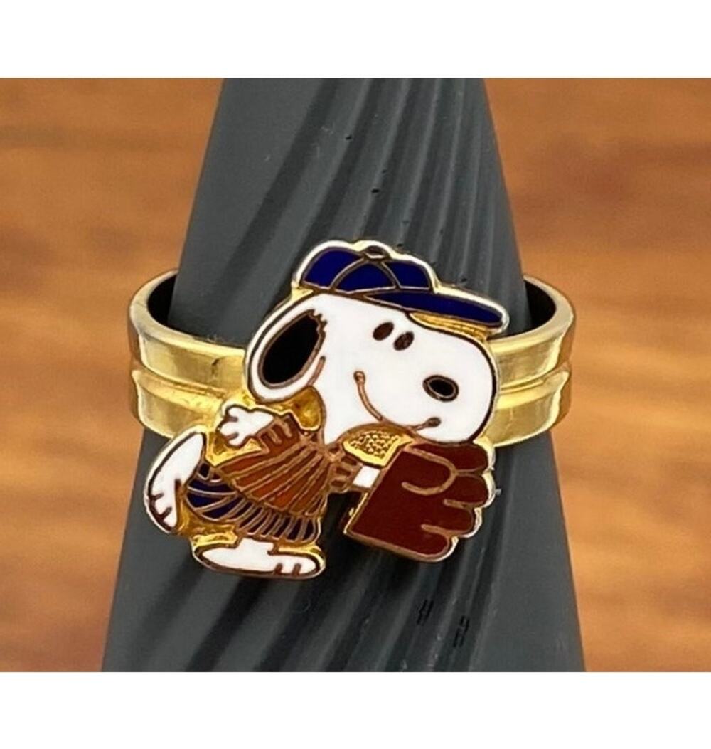 Vintage Snoopy Baseball Player Ring Adjustable Size 8.5 Aviva 1970s